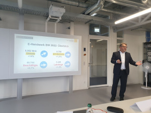 13 Vortrag Fachverband Herr Bek.jpg