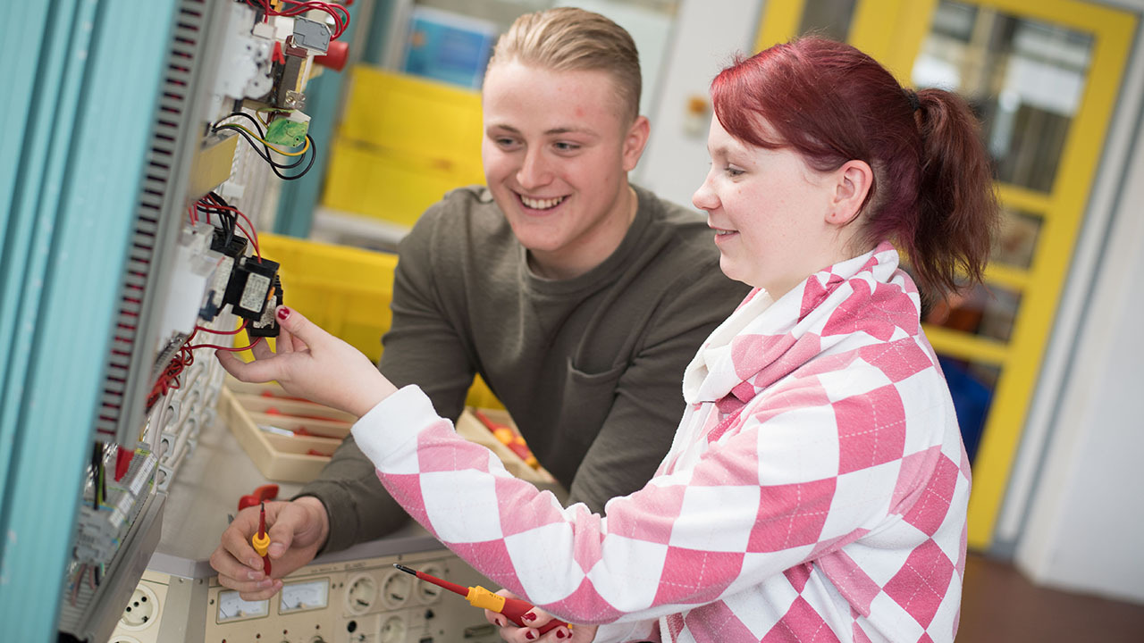 Gesellen/Facharbeiter für Elektrotechnik (m/w/d)